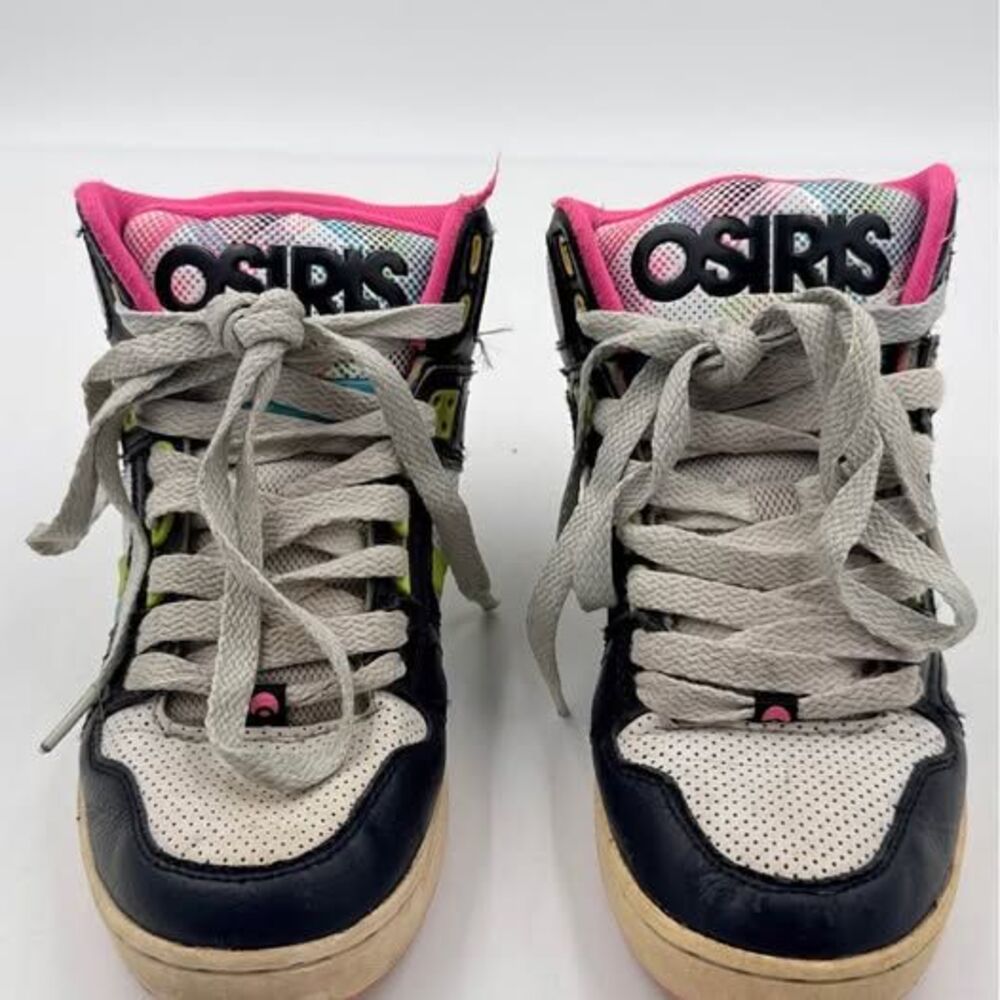 Osiris High-Top Skate Shoes US Men's Size 6 to 6.5 or a US Women's Size 7.5 to 8